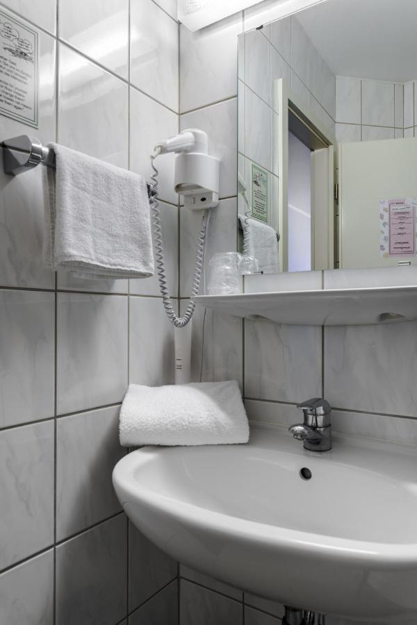Motel Drei Koenig- Ihr Transithotel Heimsheim Exteriör bild