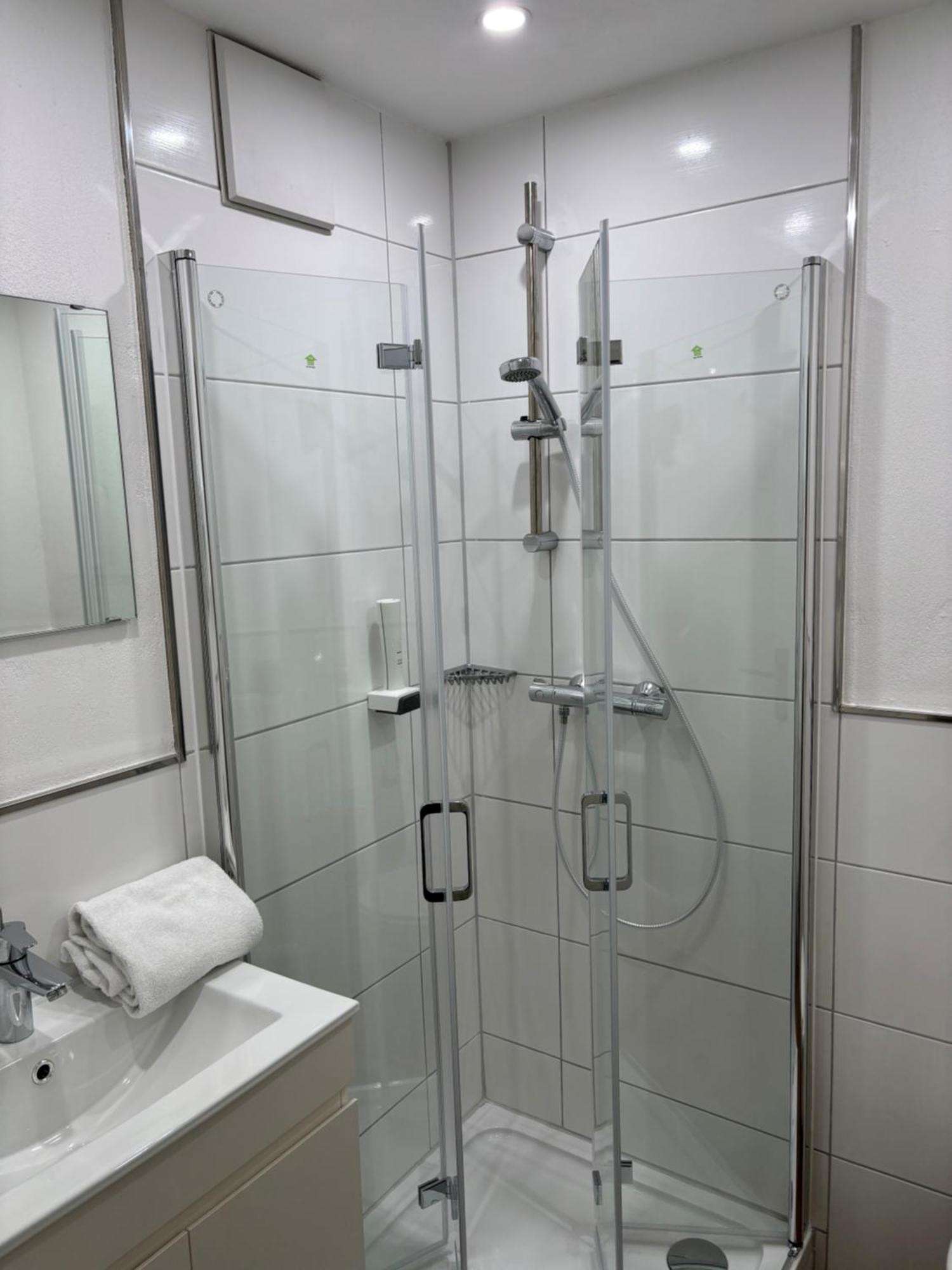 Motel Drei Koenig- Ihr Transithotel Heimsheim Exteriör bild